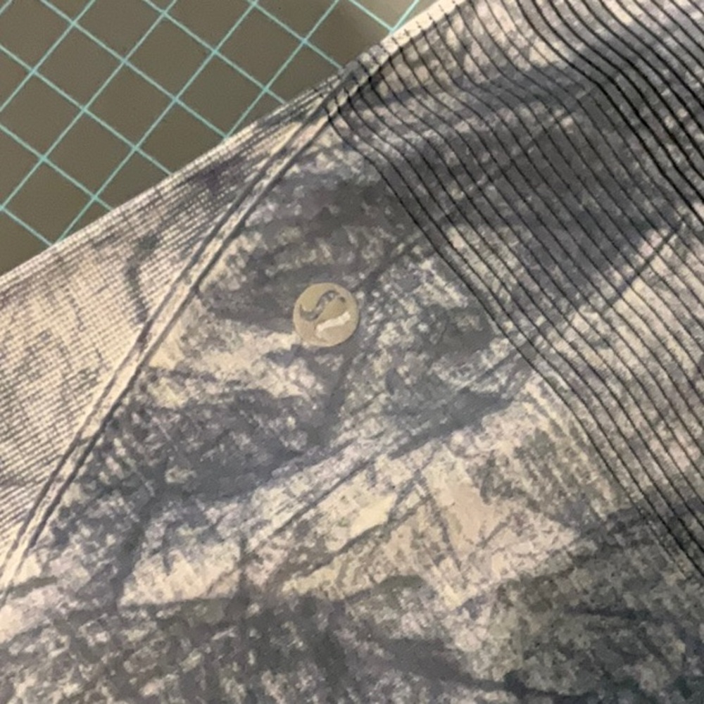 Lululemon Rare Find Tights Marbled Blue size 6 25.5" Inseam - Picture 6 of 6
